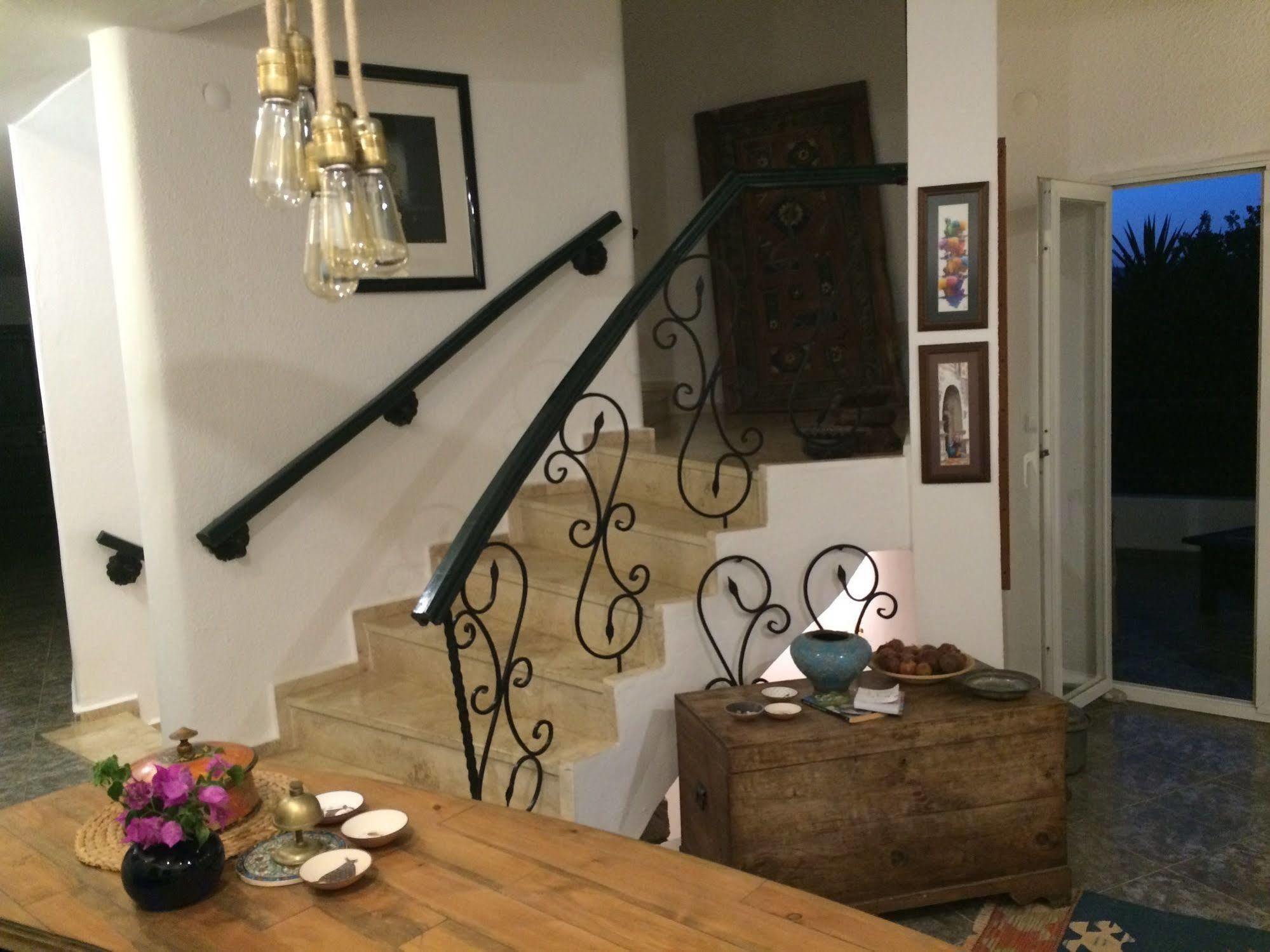 Hotel Villa Tokur ดัตชา ภายนอก รูปภาพ