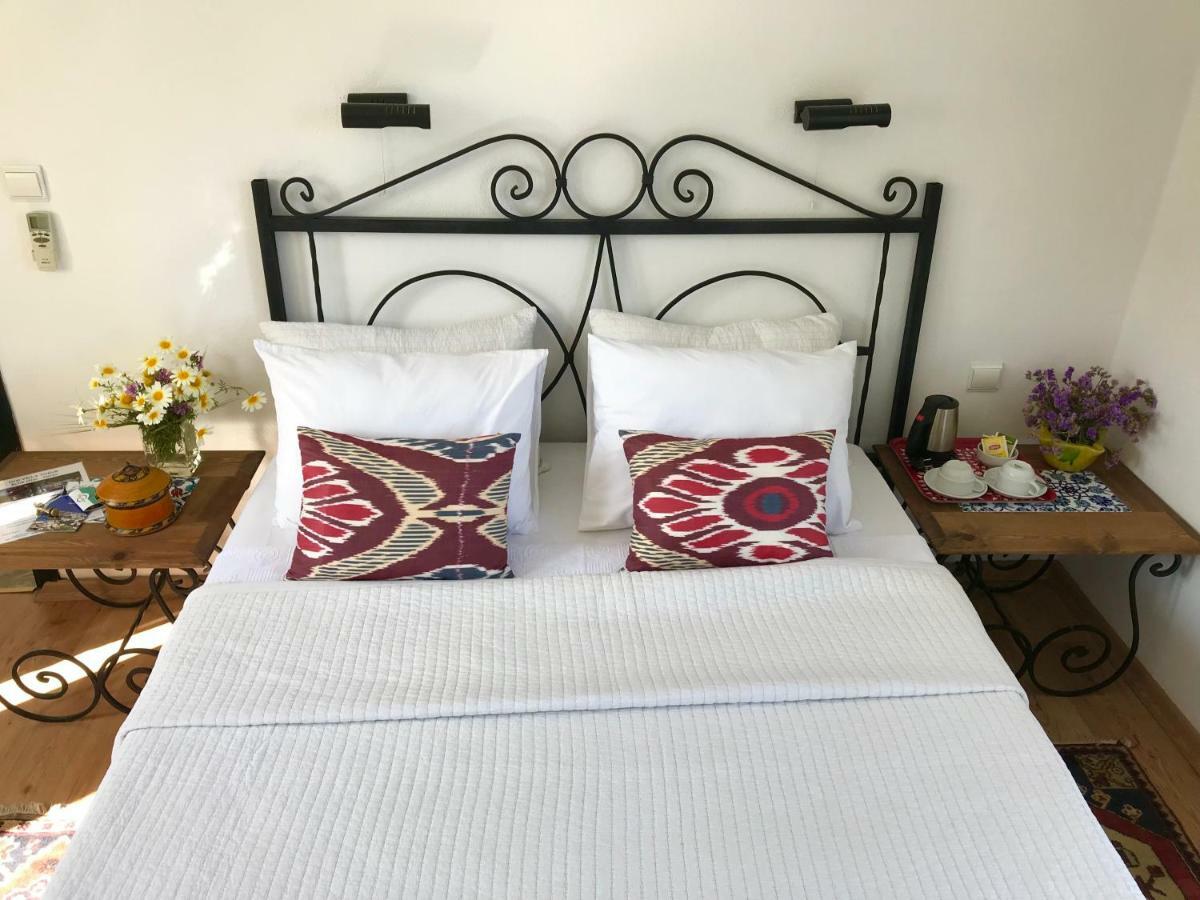 Hotel Villa Tokur ดัตชา ภายนอก รูปภาพ